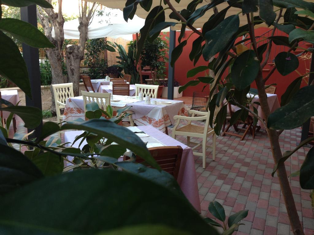 Locanda Degli Artisti Tortolì Exterior foto